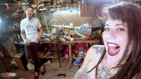 Test de la nouvelle machine à baiser avec Agatha Dreadlocks ayant plusieurs orgames photo 16