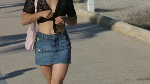 La magnifique jeune Alicya pose  photo 5