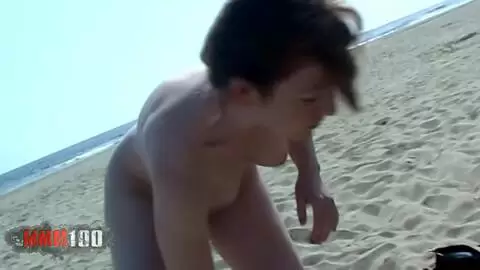 La bell Emy bien enculée juste après avoir fisté la chatte de son amie Anastasia photo 10