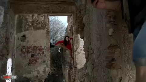 Andrea Diangelis se fait déboiter par le chasseur de fantome photo 02