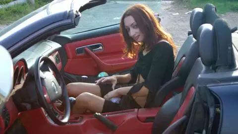 La pornstar beurette Angelina pose  photo 11