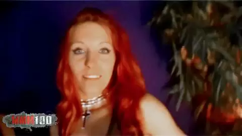 Bonne baise avec la belle française Angie Kiss dans un club libertin alsacien photo 01