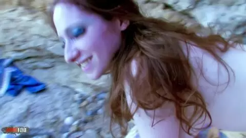 Grosse bite pour cette véritable rousse  photo 12