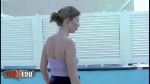 Réjouissances sur les toits avec la blonde élancée Ava et Terry Kemaco photo 01