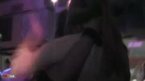 Barbara et Angelina dans un bar part 3 photo 08