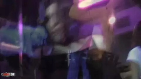 Barbara et Angelina dans un bar part 3 photo 09