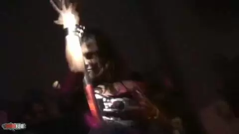 Barbara et Angelina dans un bar part 6 photo 03