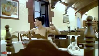 La ravissante teen brune barba