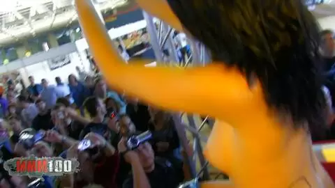 Show de Jessica Blue au salon de FICEB 2010 (part 02) photo 05