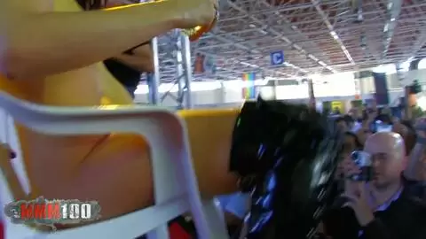 Show de Jessica Blue au salon de FICEB 2010 (part 02) photo 11