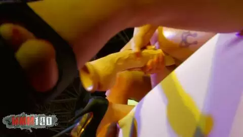 Alicia Dark  et Jordanne Kali sur la scène du salon erotique de Barcelone edition 2010 photo 9