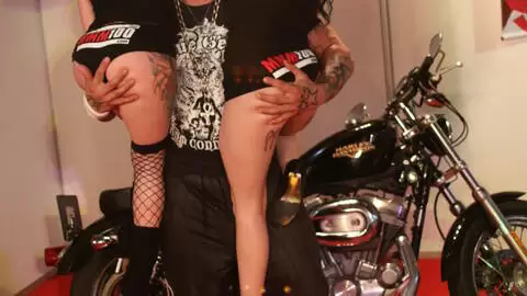 Show de Jordanne Kali et Milky Cooper et Rob Diesel au salon de FICEB 2007  photo 6