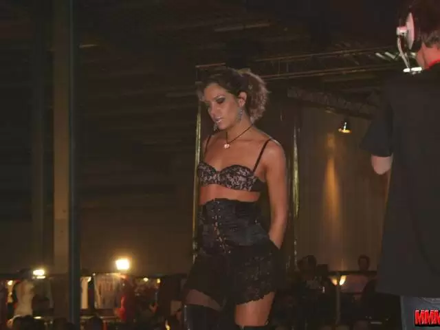 Show de Axelle Mugler au salon de Besancon 2007 (part 006) photo 2