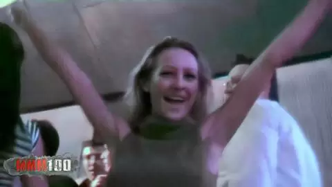 Fête folle dans une discotheque de Besancon apres le salon erotique photo 01