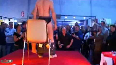 Show de Krystal au salon de Besancon 2007 (part 003) photo 14