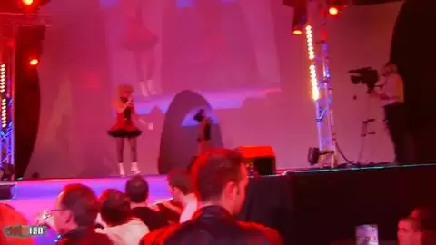 Show de Amelie Jolie et Shannya Tweeks au salon de Besancon 2009  photo 16