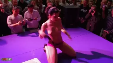 Show de Jessica Blue au salon de Besancon 2009 (part 02) photo 04