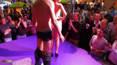 Show de Jessica Blue au salon de Besancon 2009 (part 02) photo 07