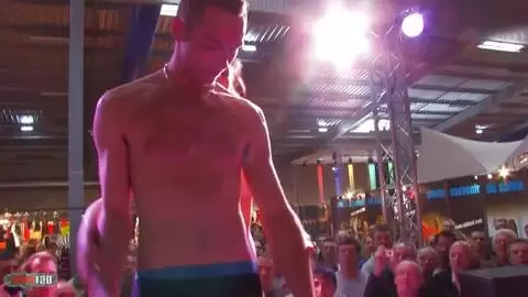 Show de Jessica Blue au salon de Besancon 2009 (part 02) photo 15