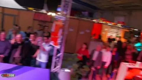 Show de Jessica Blue au salon de Besancon 2009 (part 02)