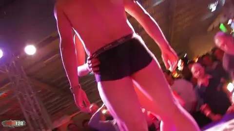 Show de Jessica Blue au salon de Besancon 2009 (part 03) photo 10