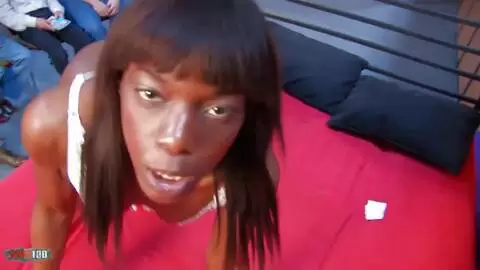 Kenya Diaw & Phil Hollyday au salon erotique de Besançon photo 01