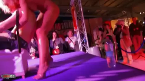 Show de Krystal Wallas au salon de Besancon 2009 (part 01) photo 10