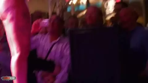 Show de Krystal Wallas au salon de Besancon 2009 (part 01) photo 13