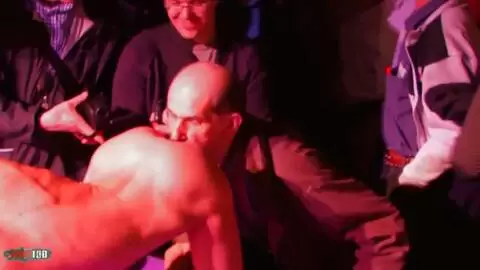 Show de Lady Margaux au salon de Besancon 2009 (part 02) photo 12