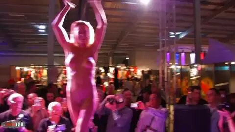 Show de Lady Margaux au salon de Besancon 2009 (part 02) photo 16