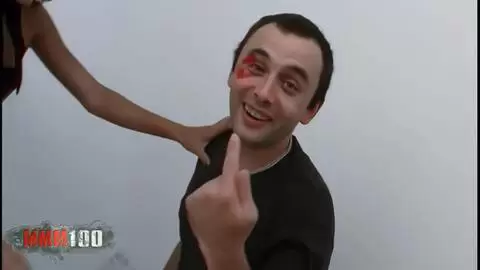 Petite jeune asiatique Betty baise avec Alex photo 01