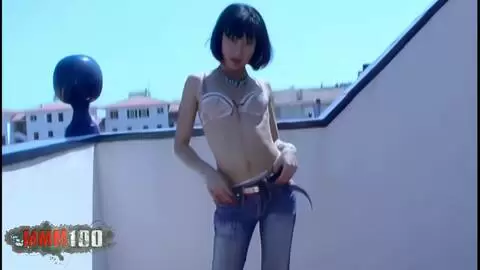 La belle asiatique Betty se fait défoncer son tout petit cul photo 01