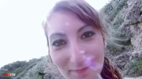 Jogging porno dans les bois avec Charlotte de Castille  photo 12