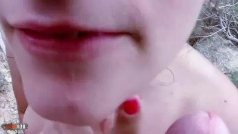 Jogging porno dans les bois avec Charlotte de Castille  photo 16