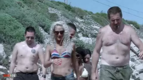 On fait du feu et Mademoiselle Justine se fait sodomiser dans les bois photo 12