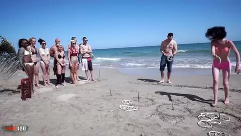 Epreuve d'immunité sur la plage et sodomie profonde avec Justine photo 02