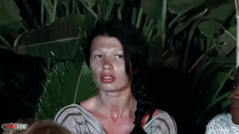 Epreuve d'immunité sur la plage et sodomie profonde avec Justine photo 15