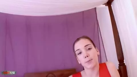 Interview video de la superbe jeune actrice française Cynthia Lavigne photo 09