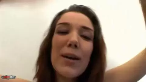 La pornstar jeune Cynthia Lavigne pose  photo 16