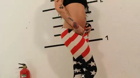 Mugshot de la sublime actrice porno Eva Lange  photo 3