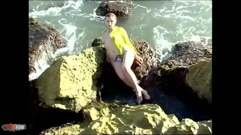 La ravissante blonde à gros nichons Eva Ross pose  photo 03