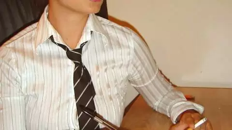 La ravissante à gros seins Eva se dénude  photo 3