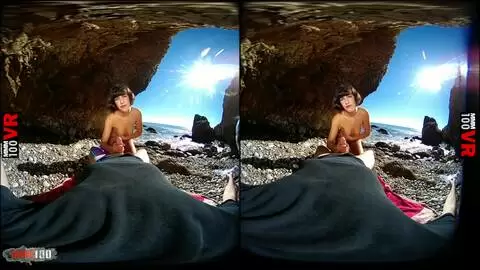 Baiser sa chatte humide au soleil photo 03