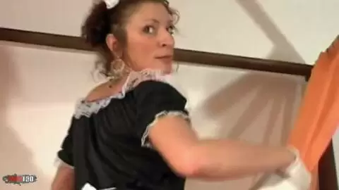 Femme mature rouquine se dévoile intégralement  photo 07