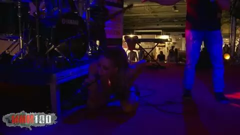 La camera est sur scène avec le PornoBand au festival erotique d'Alicante en 2016 photo 05