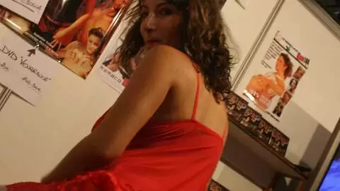 Show de Charlotte De Castille au salon de FICEB 2007 (part 04) photo 4