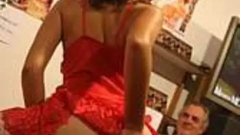 Show de Charlotte De Castille au salon de FICEB 2007 (part 04) photo 13