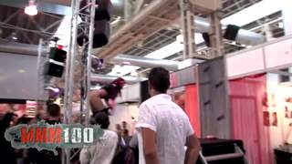 Jenny one se gode devant le pu