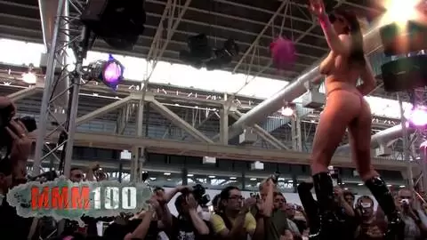 Jenny One se gode devant le public du ficeb 2007 photo 07