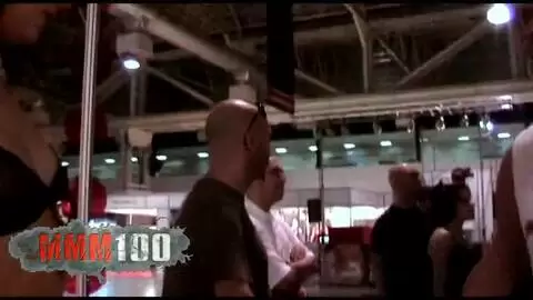 Jorge au Ficeb 2007 nous presente une nouvelle fille !! photo 14